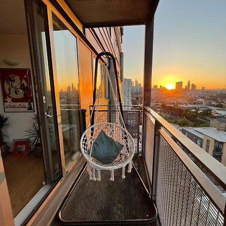 Whitechapel Two Bedroom Luxury Apartment - Free Private Parking - City Views London Luaran gambar