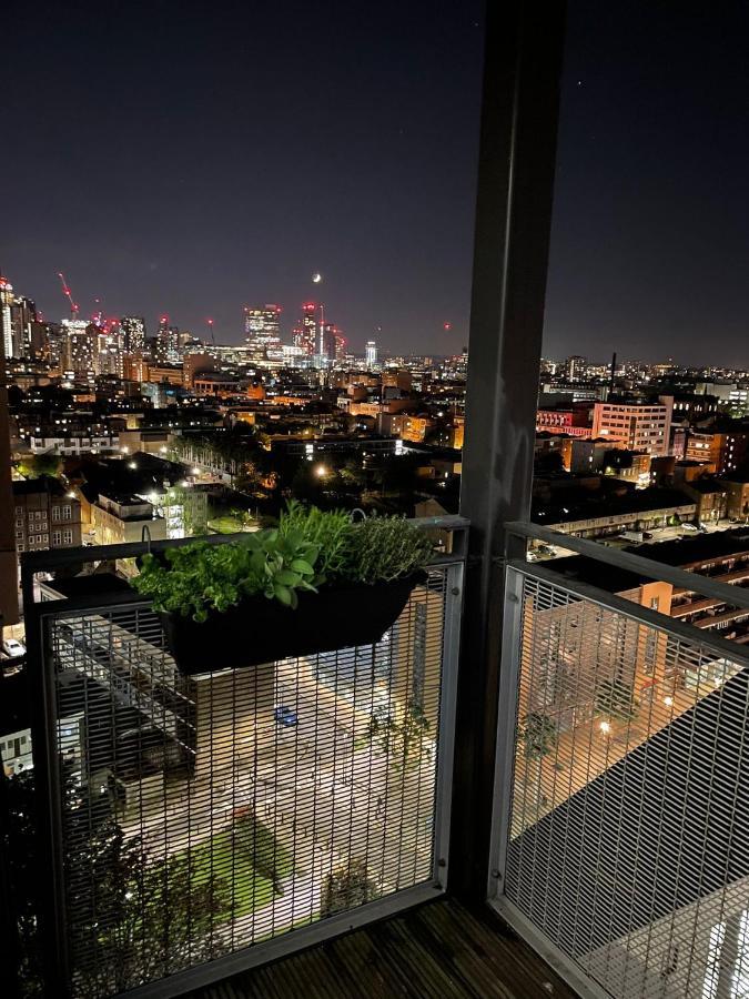 Whitechapel Two Bedroom Luxury Apartment - Free Private Parking - City Views London Luaran gambar